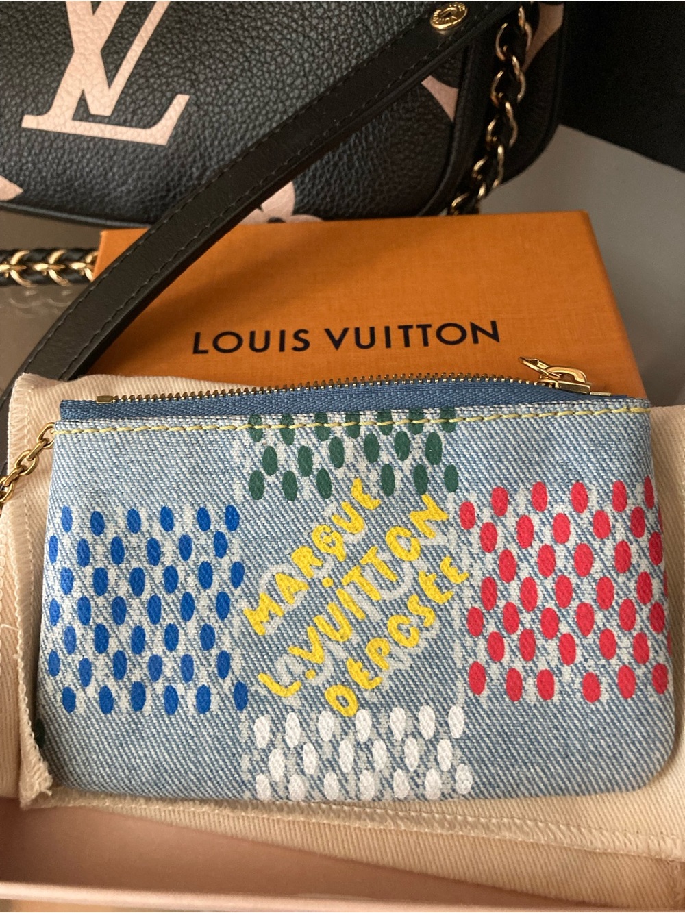 Limited edition RETAIL 650 Louis Vuitton Denim Key Pouch Multicolor Embroidery - Picture 16 of 16